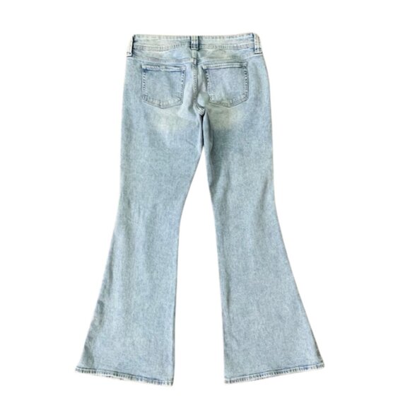 GAP Y2K Low Rise Flare Jeans in Light Blue Destructed, SIZE 30/10 - Picture 8 of 11